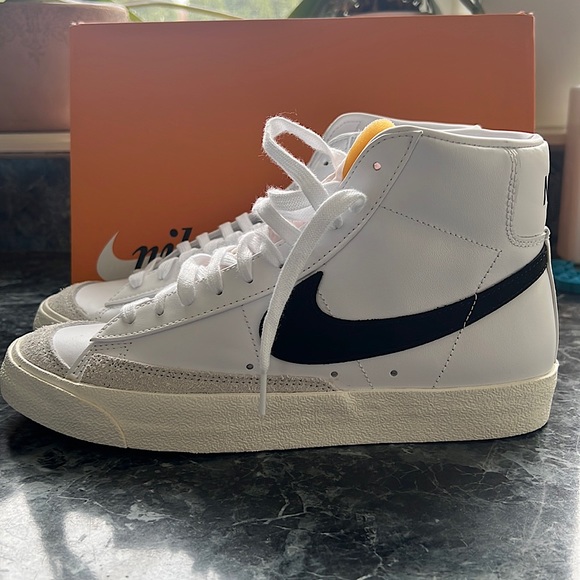Nike Shoes - Nike W Blazer Mid ‘77